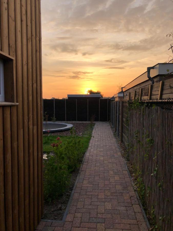B&B Snurk Stiens, Fijn Verblijf Aan Open Vaarwater Exterior foto